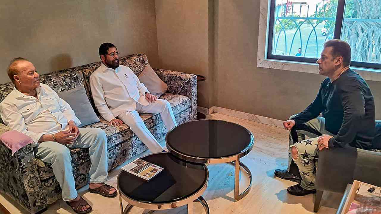 Maharashtra CM Eknath Shinde reached Galaxy Apartment to meet Salman Khan