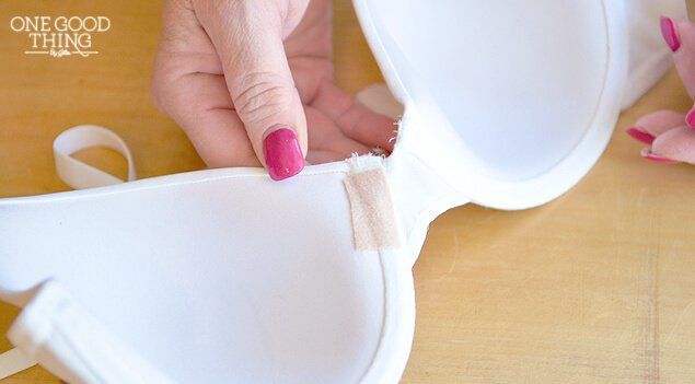Follow these interesting tips to wash underwire bra, it will not get spoiled