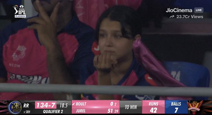 Tears in the eyes of young fan of Rajasthan Royals in IPL 2024 final